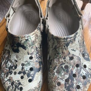 CROCS Camouflage Classic Clogs